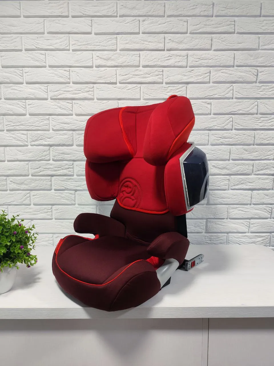 Автокрісло Cybex Solution X2-Fix 3-12 років 15-36 кг група 2-3 (червоний)